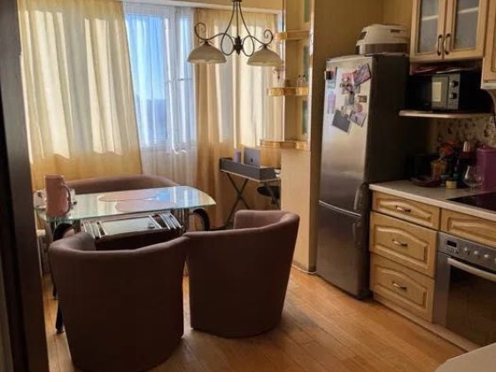 Депутатська. Ремонт, меблі, побутова техніка.Генератор Киев