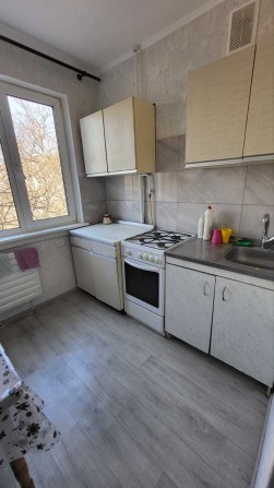 Оренда 2во кімнатної квартири  в районі Ниви вул.Всіхсвятська - фото 1