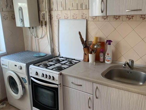 Здам 2-кімнатну квартиру з меблями та технікою Чернигов