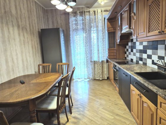 Оренда 2к.к-ри 97м2 Дмитрівська,46,Цирк,м.Університет Киев