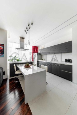 Оренда дизайнерської 3к квартири у ЖК Бульвар Фонтанів Печерськ Київ - фото 1