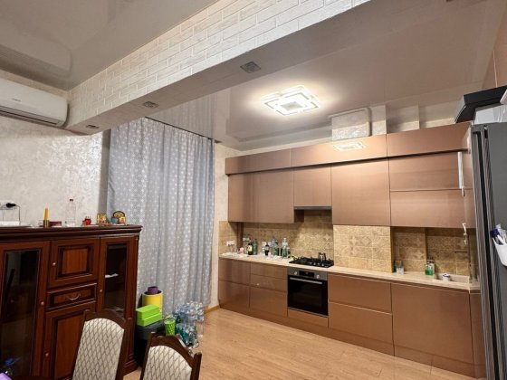 Двокімнатна квартира студія на Маяковського Запорожье