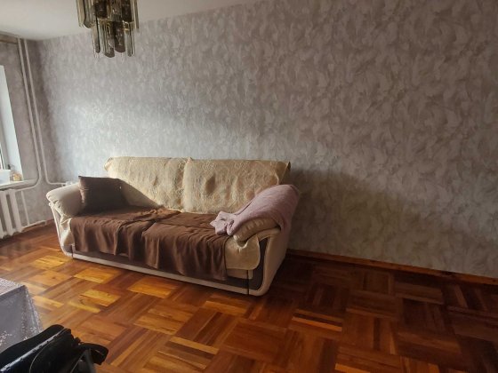 сдам 3комн квартиру на Песках, ул Валися Украинця Запорожье