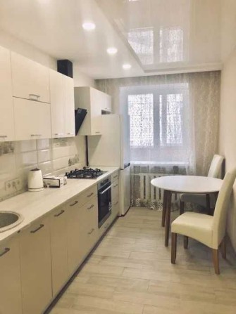 Сдам хорошую двухкомнатную квартиру на Победе - фото 1