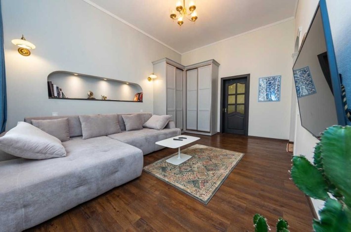 оренда стильної  квартири в центрі столиці — бул.Т.Шевченка 9/8 - фото 1