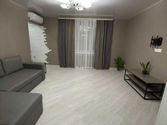 Сдам 2-х комнатную на Победе Днепр