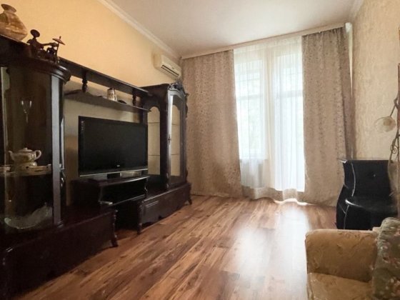 Здається 2 к кв, вул. Вернадського,18