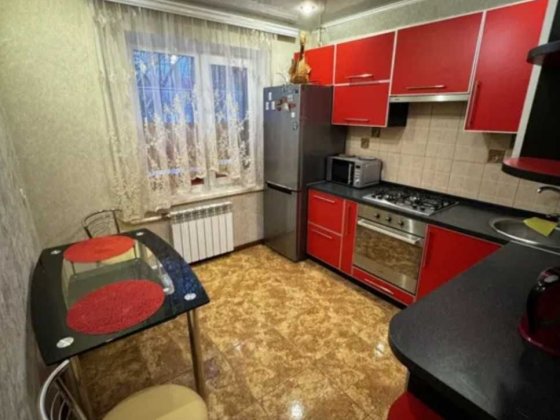 сдам 2комн квартиру на Воронина Запорожье