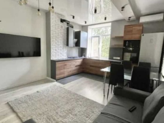 Здається 2х кімнатна квартира на вул. Робоча 99А Днепр