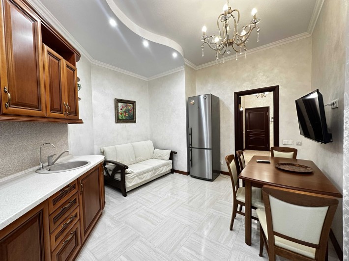 БЕЗ КОМІСІЇ, 1-кімнатна з ремонтом, Черчилля, 43, м.Чернігівська 3 хв - фото 1