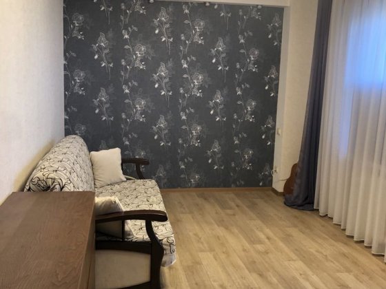 Чудова 2-к квартира, великий балкон, буд. 2005 р, Космічний р-н Запорожье