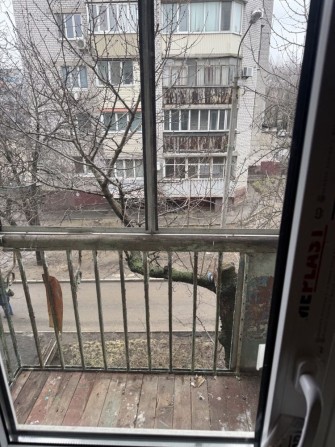 Оренда 2 кімнатної квартири за комунальні послуги вул. Космічна 102А - фото 1