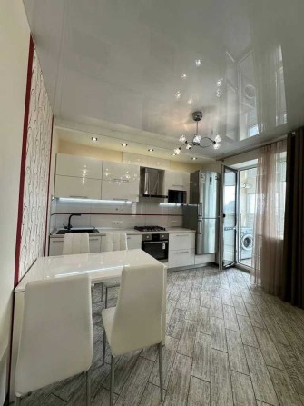 Сдам 2х комнатную квартиру в ЖК Лазаряна - фото 1