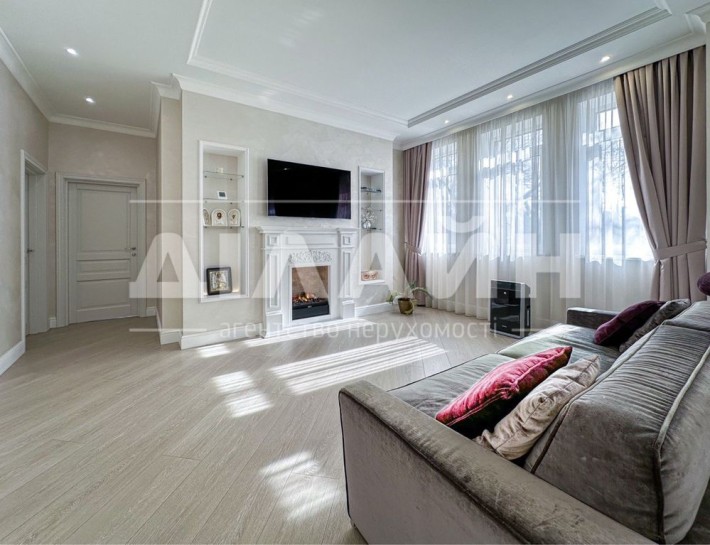 VIP 3 х комн + 2 паркоместа в закрытом ЖК Ренесанс - фото 1