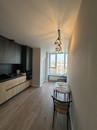 Здається 1 кімнатна в ЖК Фаворит з ремонтом. - фото 1