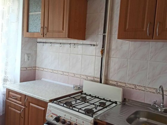 Уже свободна  1-к  ж.м.Тополь-2, быттехника, мебель, МПО, 2/9 эт Днепр