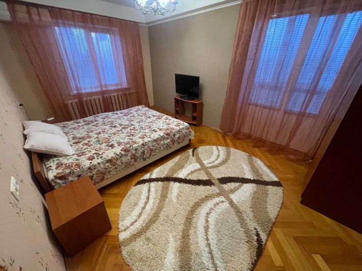 3-кв кімнати окремі, метро Лівобережна, вул. Бучми  6, бероезняки - фото 1