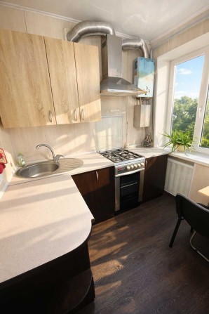 Сдам УЮТНУЮ 1 ком. квартиру в Центре! - фото 1