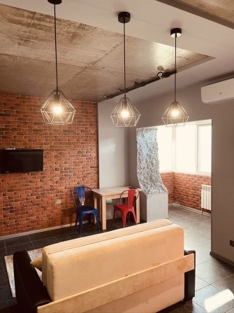 Аренда 1-к квартира 43 м2 в центре район 5-5. - фото 1