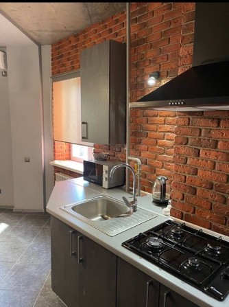 Оренда дизайнерської 1к квартри в центрі - фото 1