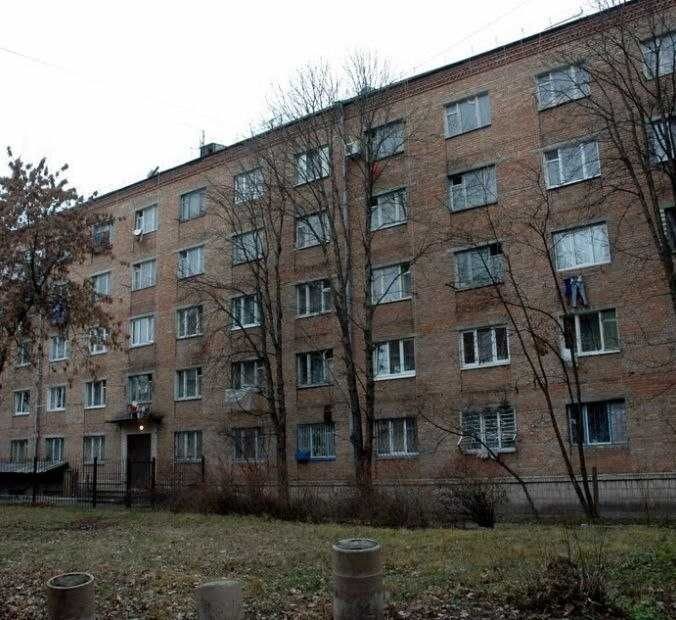 Затишна смарт-кімната біля метро Житомирська (вул. Верховинна, 80-А) - фото 1