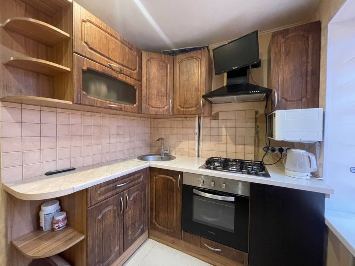 Сдам 1 ком квартиру евроремонт - фото 1