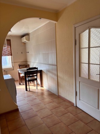 Здам в оренду довгостроково 2 - к. на проспекті Шухевича, біла озера - фото 1