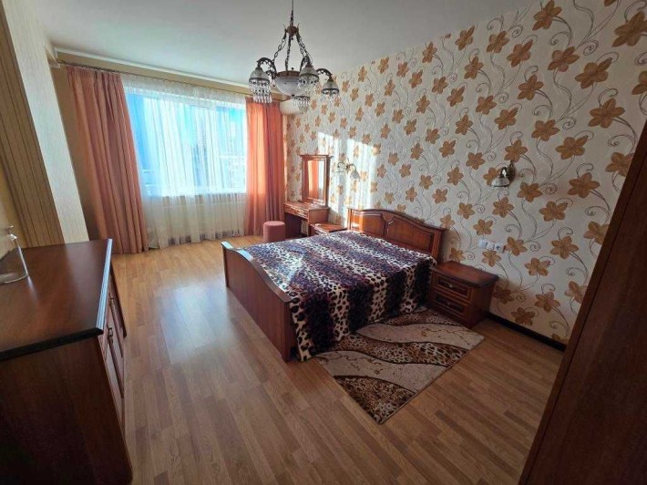 Соломенский Шаповала Механизаторов Изумрудный Соломенка - фото 1