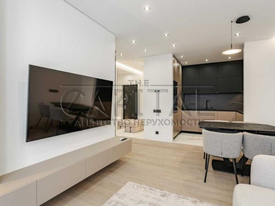 Оренда Квартири Файна Таун 3-х кімнатна Киев