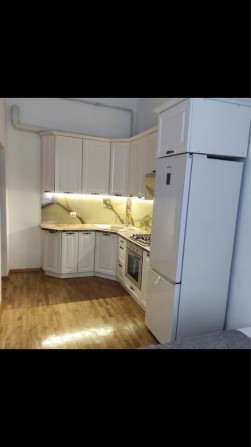 Власник.Оренда центр,вулНечуй-Левицького.2 кім взольовані.Без комісіі. - фото 1