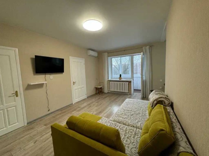 ЗДАМ 3к квартиру вул. Грушевського - фото 1