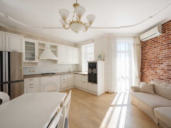 КВАРТИРА в ЦЕНТРІ з терасою + ПАРКОМІСЦЕ в підземному паркінгу Львов