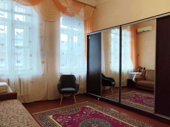 Затишна 2-кімнатна квартира в Житомирі — можна на короткий термін Житомир