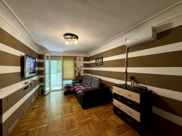 Здам 3х кім. кв-ру 12 квартал Б. Хмильницького - фото 1