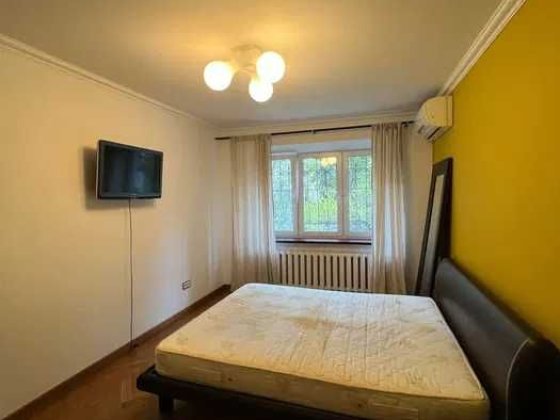 Актуальна оренда!простора квартира на вул. Раїси Окіпної, 3В Київ