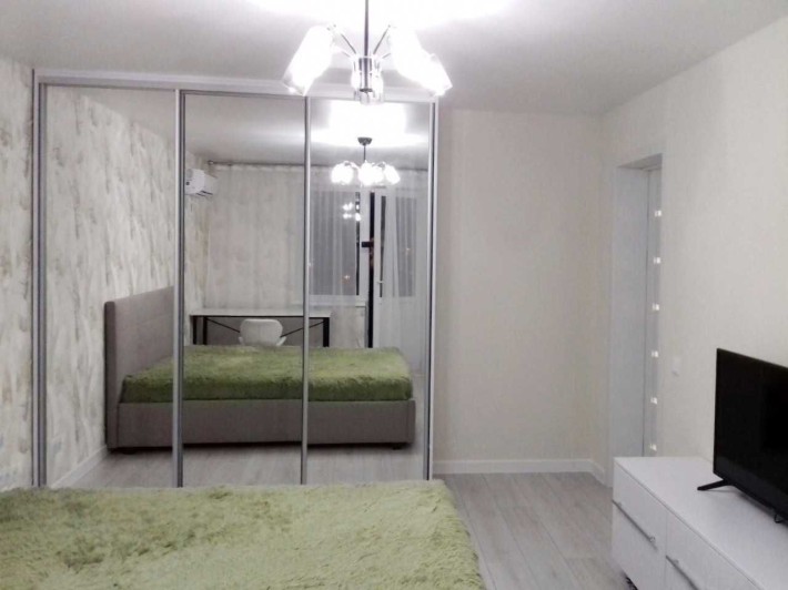 Терміново здам 1-но кімнатну квартиру з ремонтом в Соломянському р-ні - фото 1