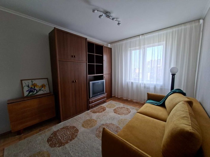 Дарницький р-н вул Григоренка 29 м Позняки 3 кім довготривало в оренду - фото 1