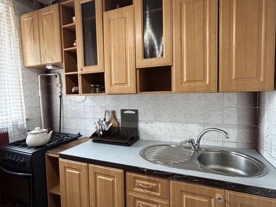 Оренда без комісії для орендаря! Поряд школа та садок! Газова плита!