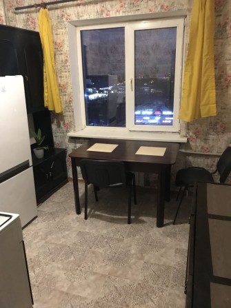 Тополя 1, «двокімнатна без рієлтора» - фото 1