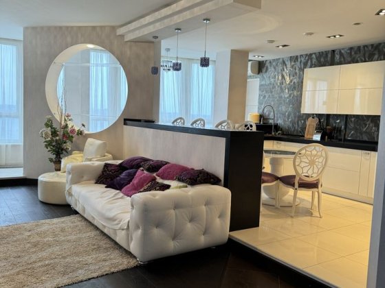 Сдаю 3- кв , авторский  ремонт , 140кв, ЖК Солнечный Николаев