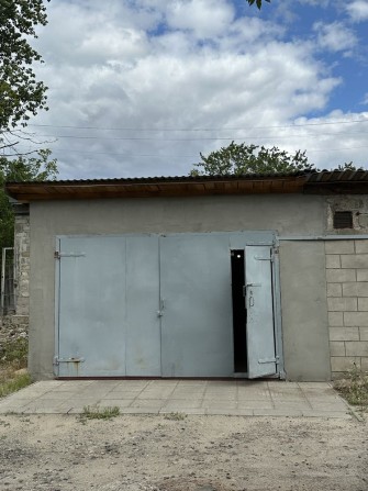 Продам гараж  район ж. д рынка по ул Киевская - фото 1