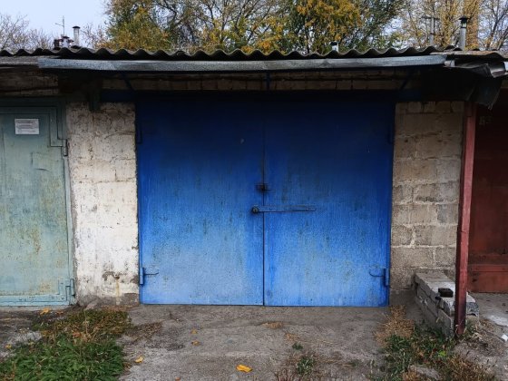 Продам гараж район хліб заводу Самар