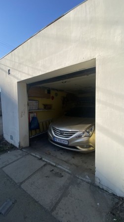 Гараж, ромині двори . Центр міста. - фото 1