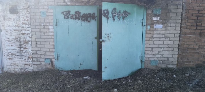 Продам гараж за 10 школой - фото 1