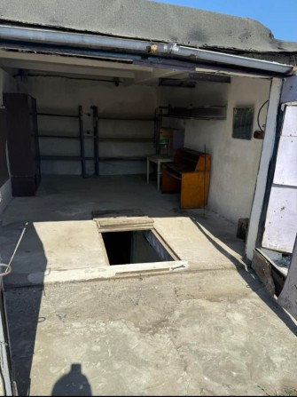 Гараж з цегли, з підвалом - фото 1