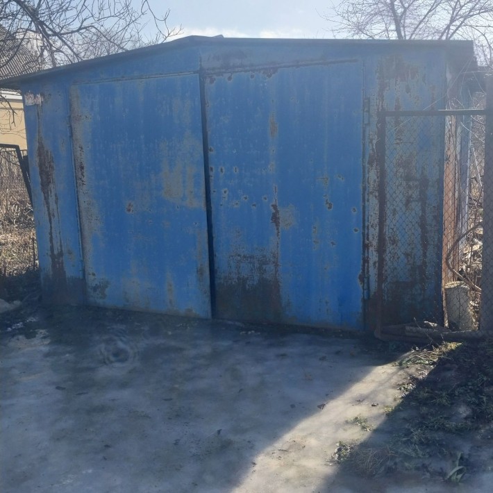 Продам гараж металевий,цільний,самовивіз.місто Умань - фото 1