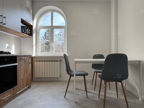 Атмосферна квартира біля Стрийського парку. Оренда. Львов