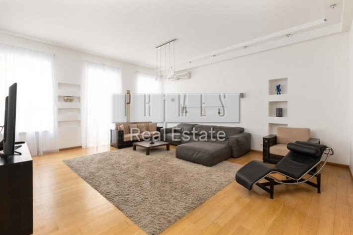 Оренда 4к квартири, вул. Круглоуніверситетська 6, Бессарабка - фото 1