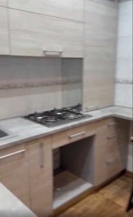 Сдам 1 ком. квартиру на пр. Богдана Хмельницкого ( Героев Сталинграда) - фото 1