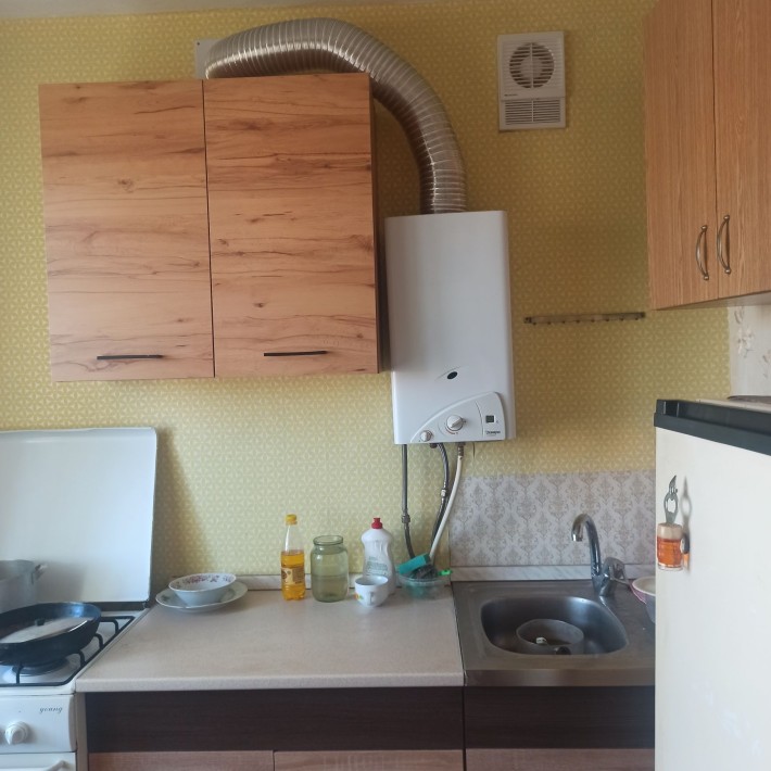 Сдаю 3 х комнатную квартиру на ЮТЗ за - фото 1